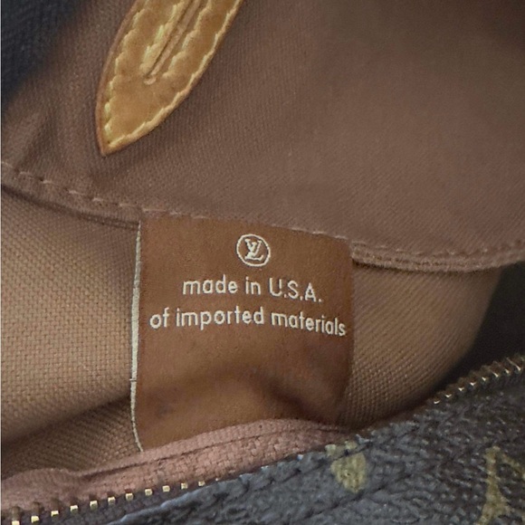 Louis Vuitton Speedy 30 👜 in Classic Monogram - Picture 8 of 16